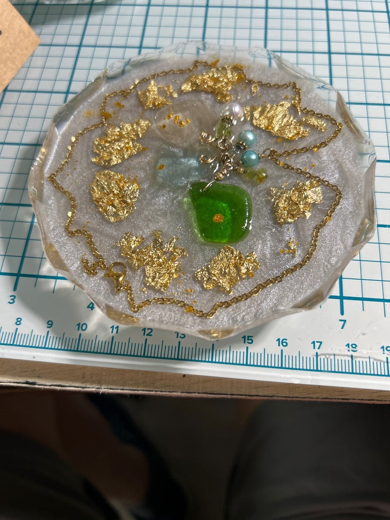 Sea Glass, Pearl & Gold Leaf Resin Paperweight – Miniature World with green sea glass and three-pearl cluster