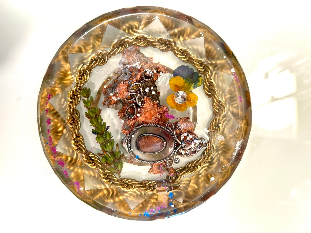 Copper Pansy & Moonstone Garden Resin Paperweight – Miniature World top-down view