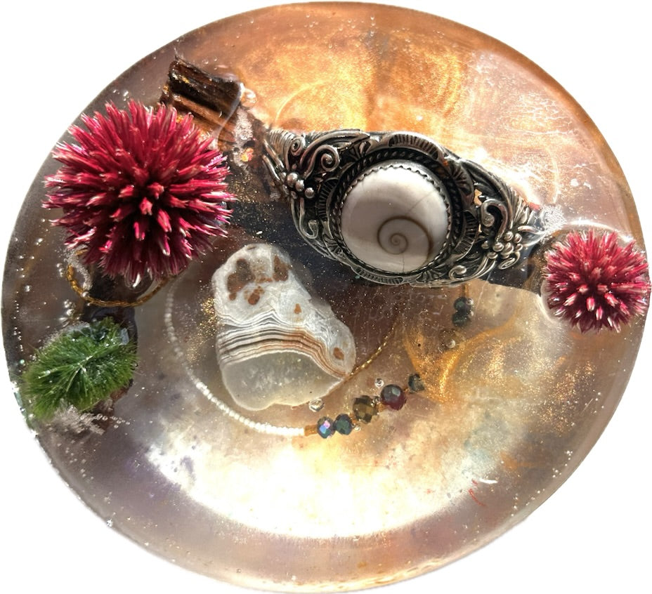 Shiva Eye & Crimson Bloom Resin Paperweight – Miniature World